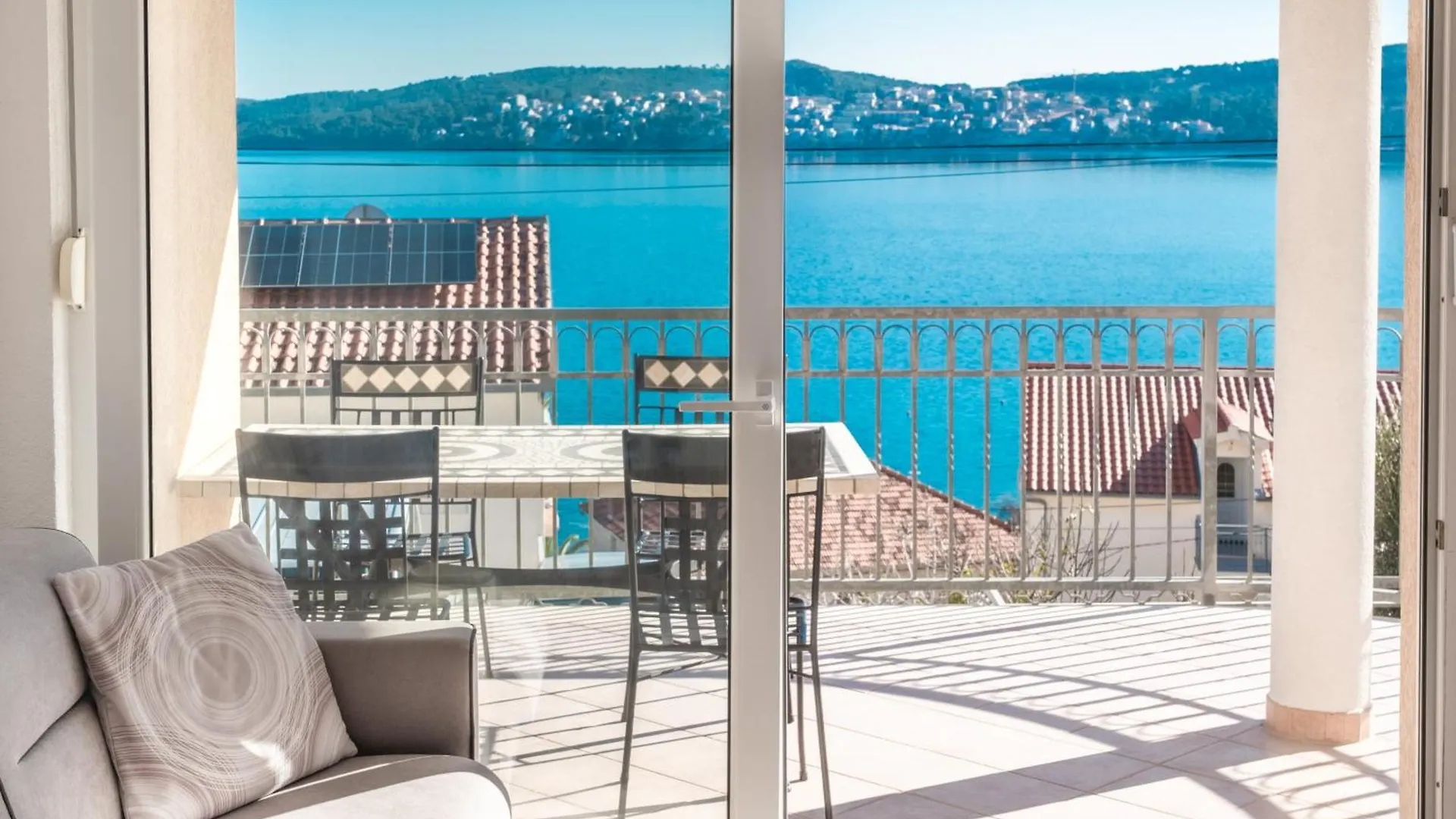 Apartments More Trogir