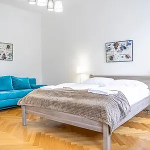 Comfortable 2br Apt.-near Wiener Stadthalle Apartman Bécs