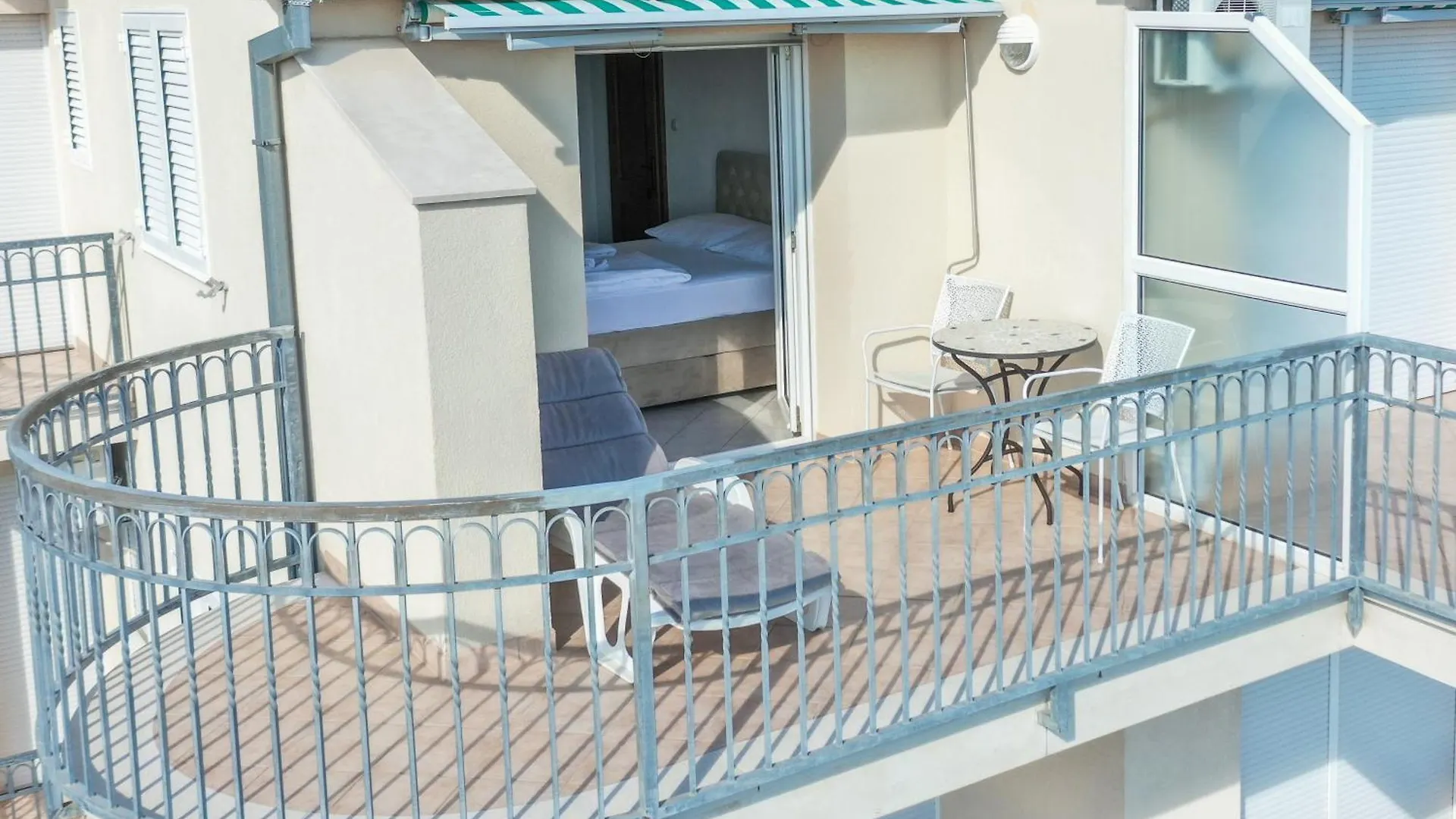 Apartments More Trogir